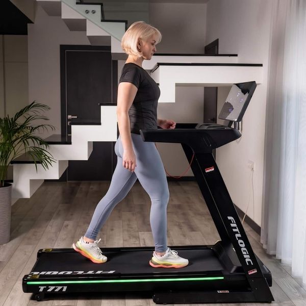 Бігова доріжка FitLogic T771 T771 фото